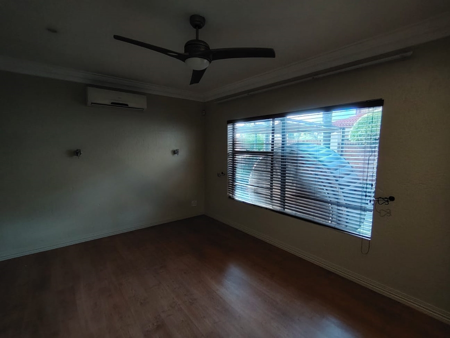 3 Bedroom Property for Sale in Bardene Gauteng