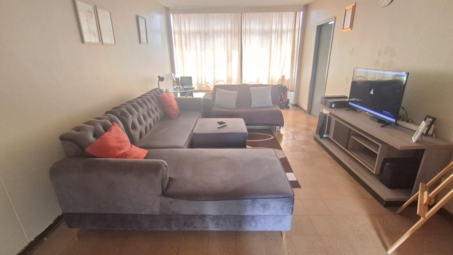 2 Bedroom Property for Sale in Weavind Park Gauteng