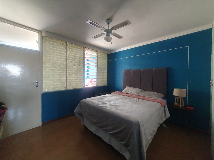 2 Bedroom Property for Sale in Weavind Park Gauteng