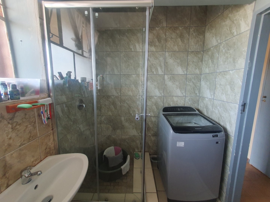 2 Bedroom Property for Sale in Weavind Park Gauteng