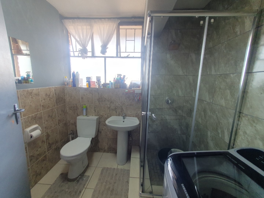 2 Bedroom Property for Sale in Weavind Park Gauteng
