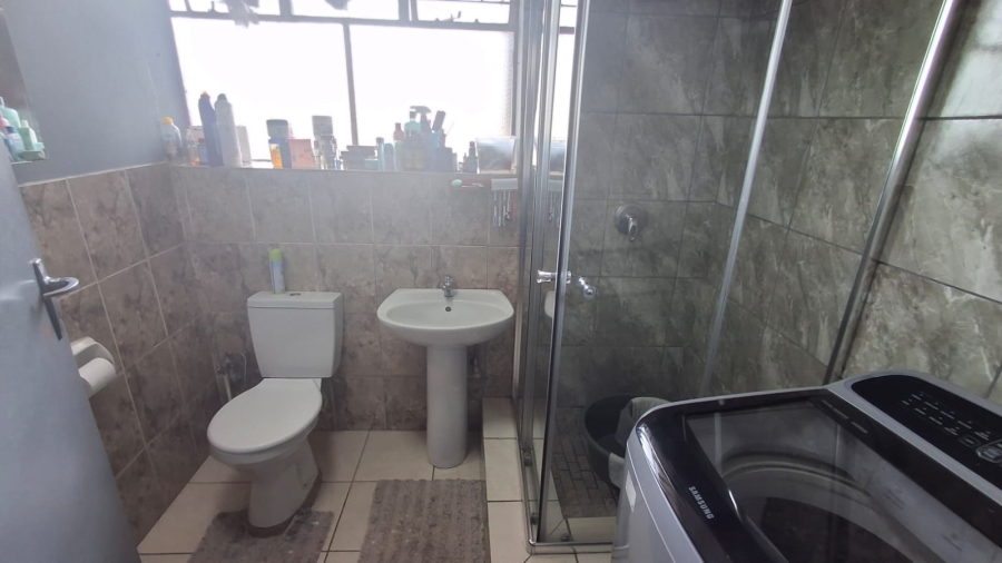 2 Bedroom Property for Sale in Weavind Park Gauteng