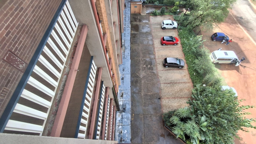 2 Bedroom Property for Sale in Weavind Park Gauteng