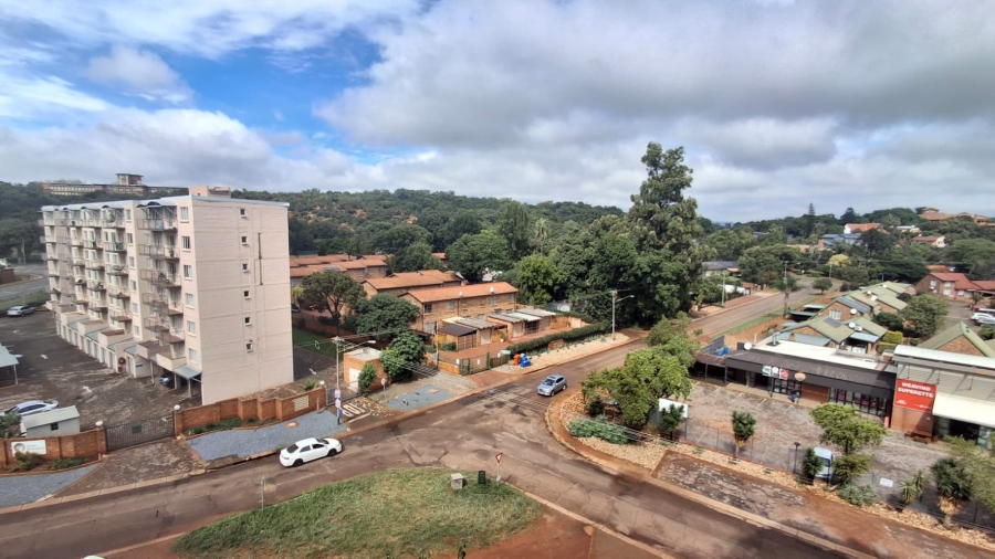 2 Bedroom Property for Sale in Weavind Park Gauteng