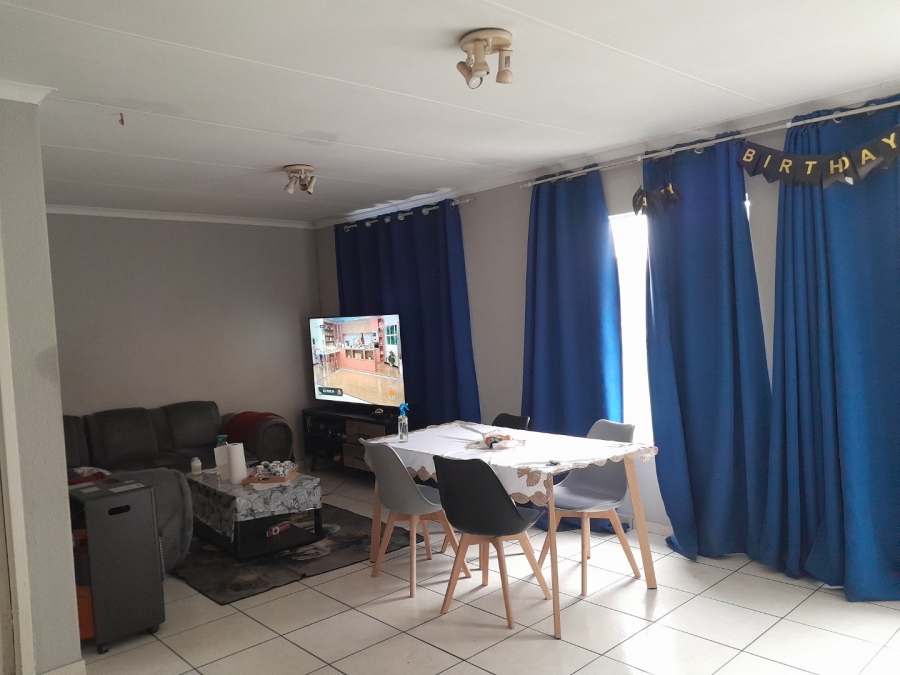 2 Bedroom Property for Sale in Edenvale Central Gauteng