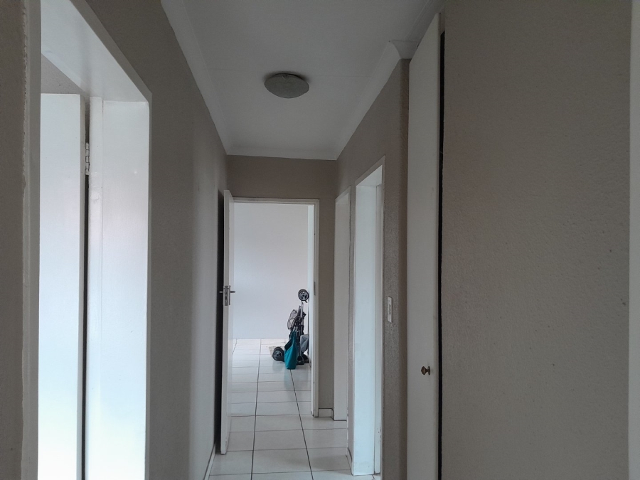 2 Bedroom Property for Sale in Edenvale Central Gauteng