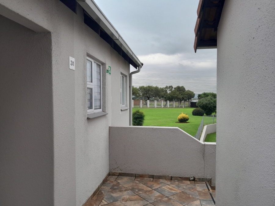 2 Bedroom Property for Sale in Edenvale Central Gauteng