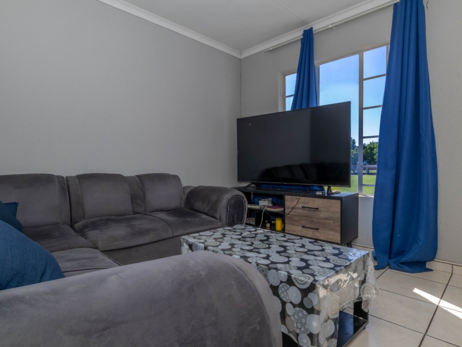 2 Bedroom Property for Sale in Edenvale Central Gauteng