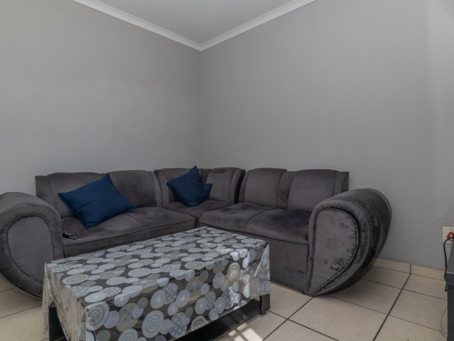 2 Bedroom Property for Sale in Edenvale Central Gauteng