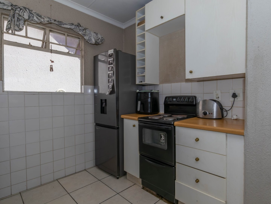 2 Bedroom Property for Sale in Edenvale Central Gauteng
