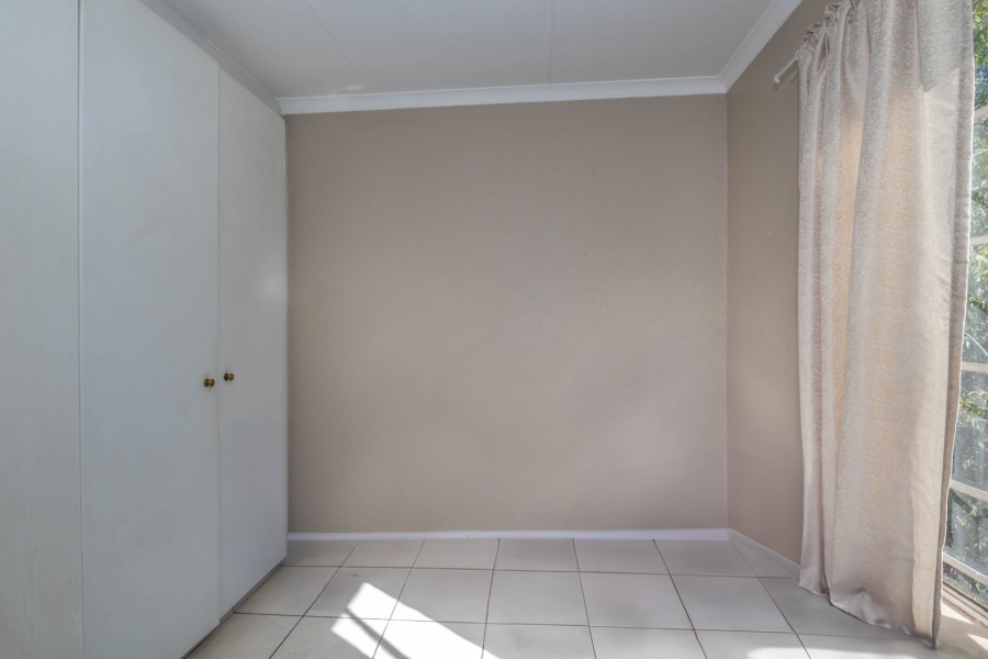 2 Bedroom Property for Sale in Edenvale Central Gauteng