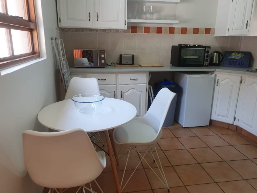 To Let 1 Bedroom Property for Rent in Atholl Gauteng