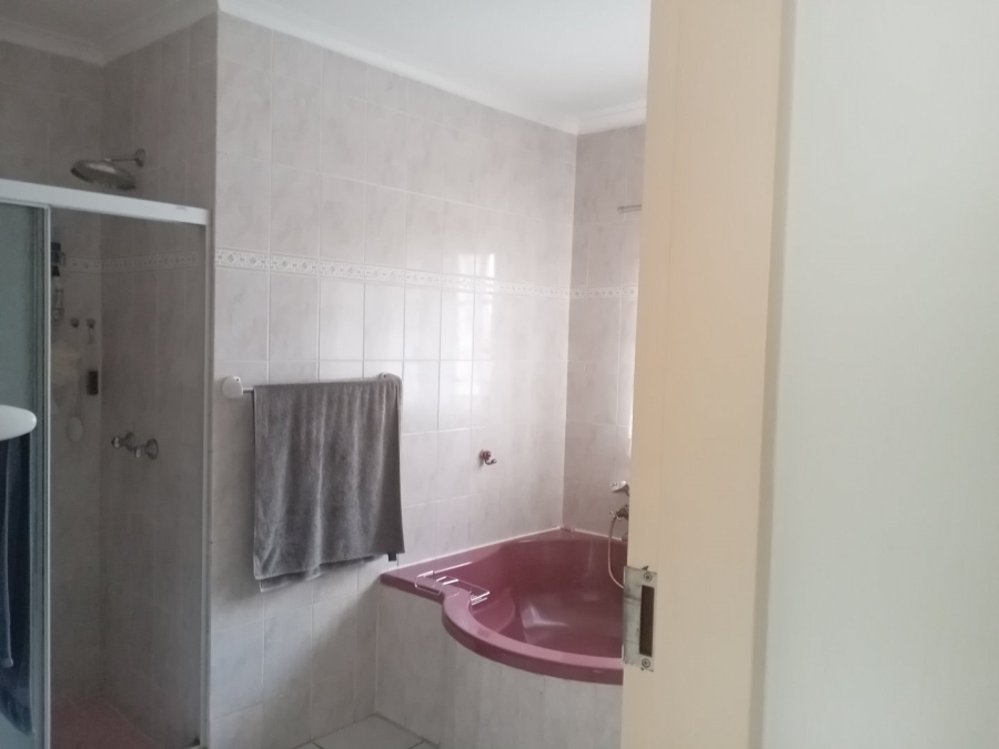 3 Bedroom Property for Sale in Ninapark Gauteng