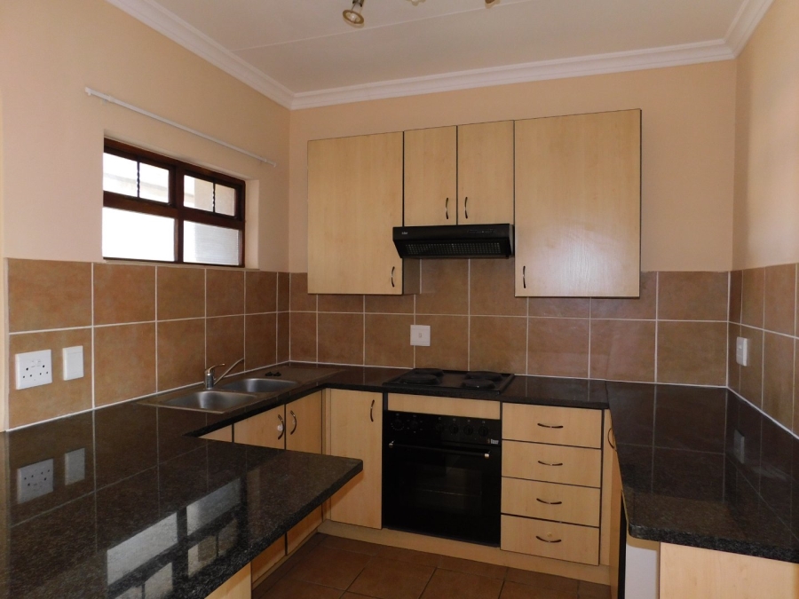 2 Bedroom Property for Sale in Montana Tuine Gauteng