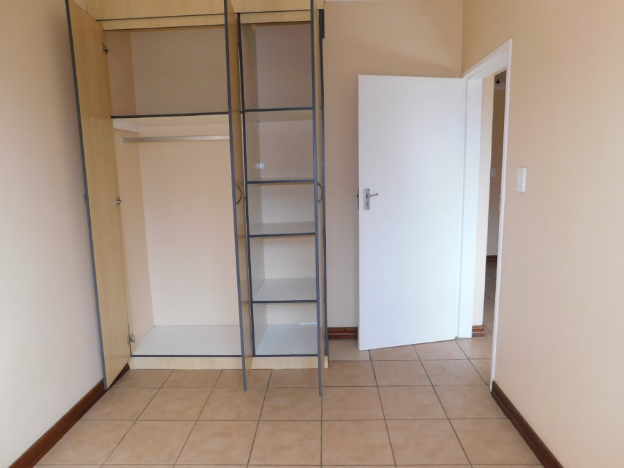 2 Bedroom Property for Sale in Montana Tuine Gauteng