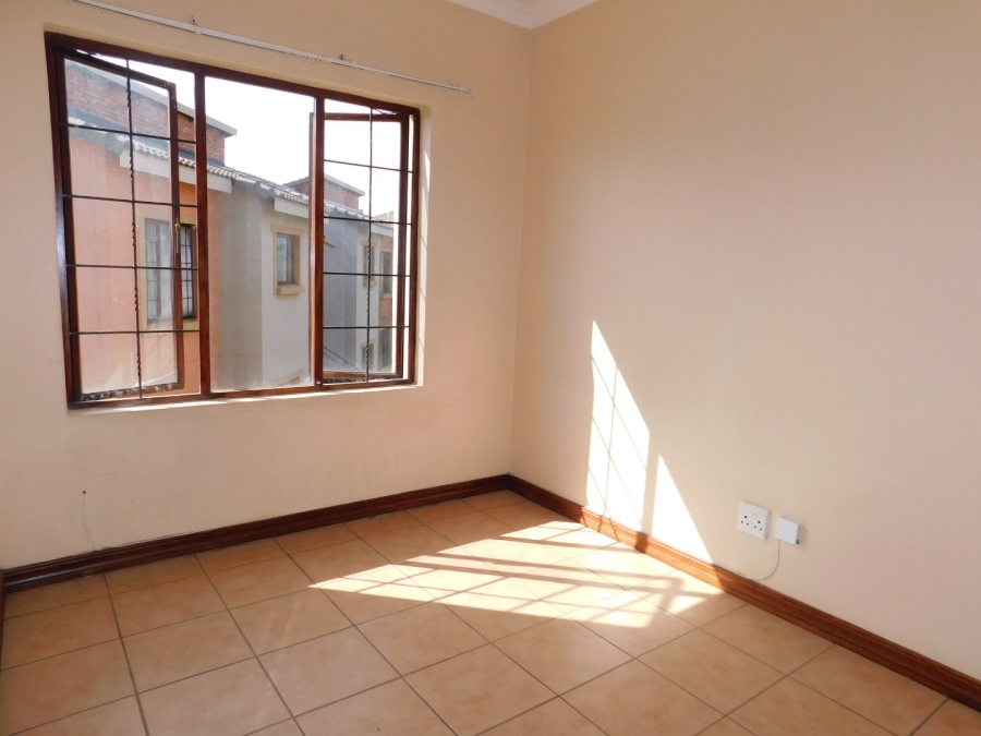 2 Bedroom Property for Sale in Montana Tuine Gauteng