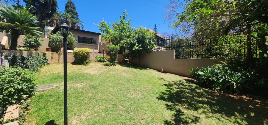 5 Bedroom Property for Sale in Claudius Gauteng