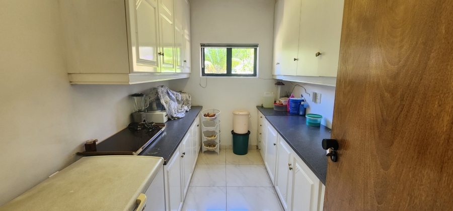 5 Bedroom Property for Sale in Claudius Gauteng