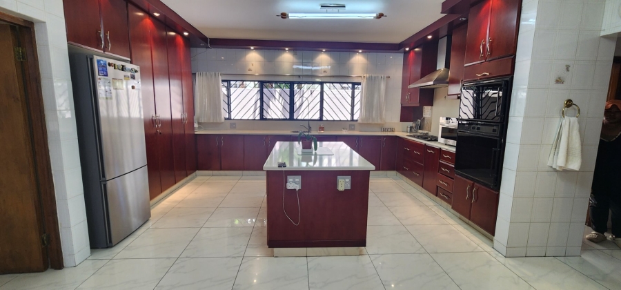 5 Bedroom Property for Sale in Claudius Gauteng