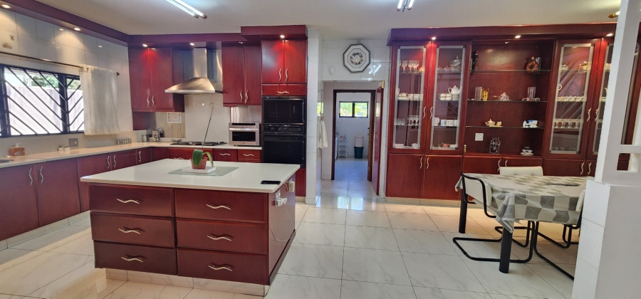 5 Bedroom Property for Sale in Claudius Gauteng