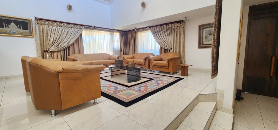 5 Bedroom Property for Sale in Claudius Gauteng