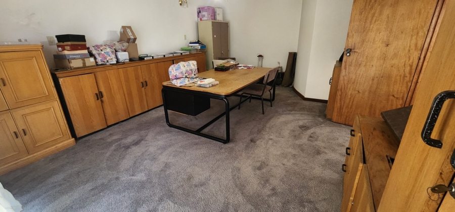 5 Bedroom Property for Sale in Claudius Gauteng