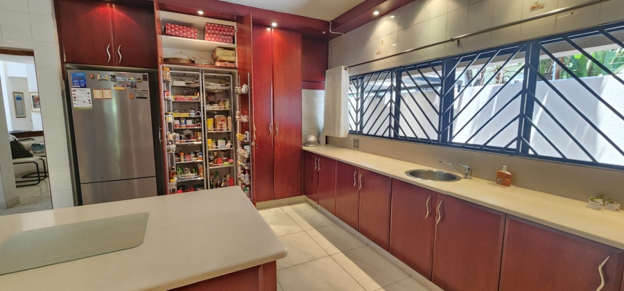 5 Bedroom Property for Sale in Claudius Gauteng