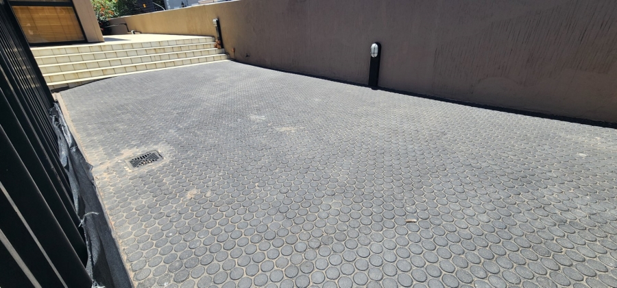 5 Bedroom Property for Sale in Claudius Gauteng