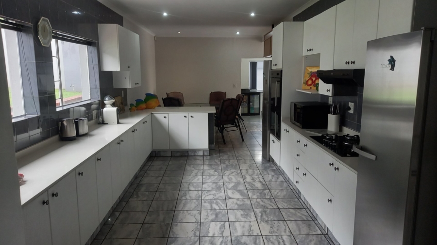 4 Bedroom Property for Sale in Bedfordview Gauteng