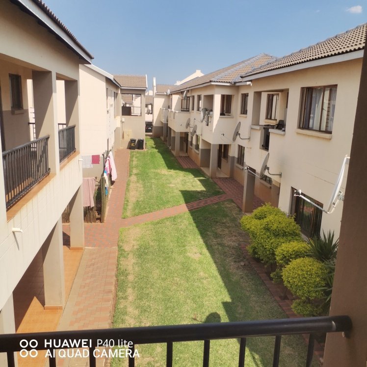 1 Bedroom Property for Sale in Hesteapark Gauteng