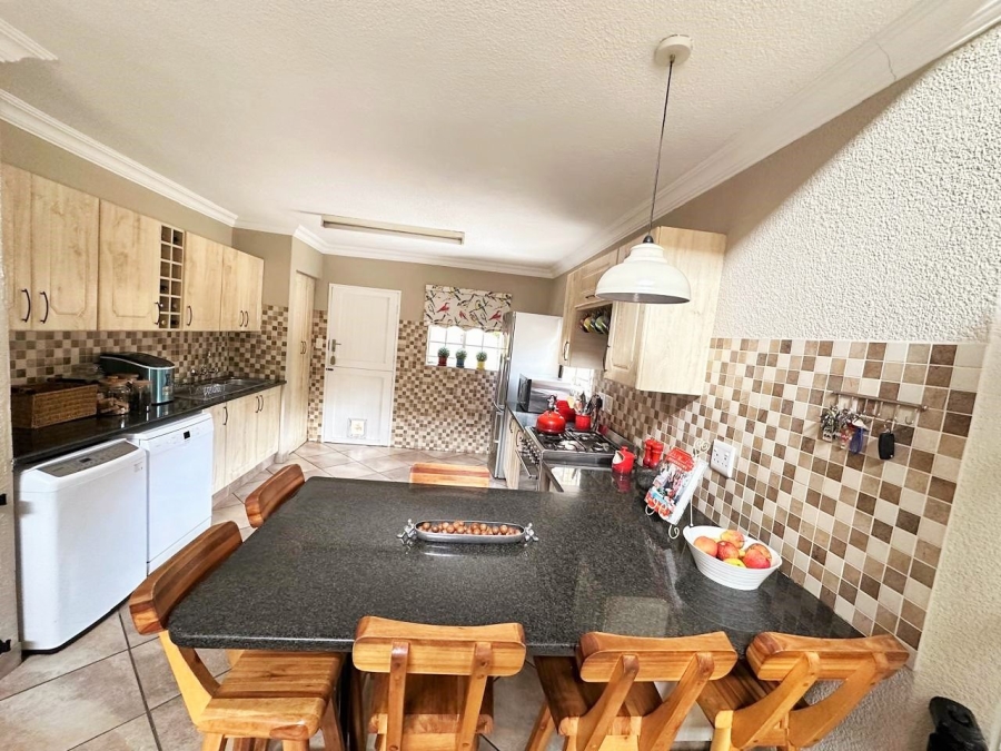 4 Bedroom Property for Sale in Clubview West Gauteng