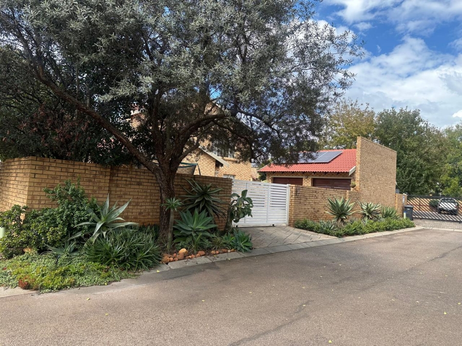 4 Bedroom Property for Sale in Clubview West Gauteng