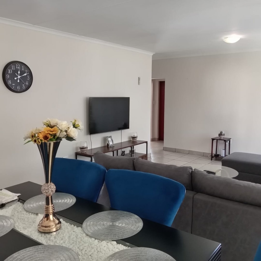 4 Bedroom Property for Sale in Noordwyk Gauteng