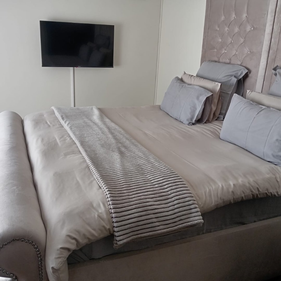 4 Bedroom Property for Sale in Noordwyk Gauteng