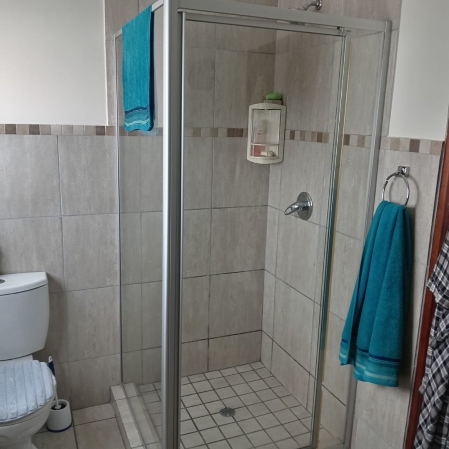 4 Bedroom Property for Sale in Noordwyk Gauteng
