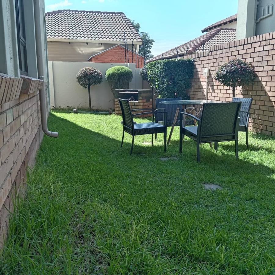4 Bedroom Property for Sale in Noordwyk Gauteng