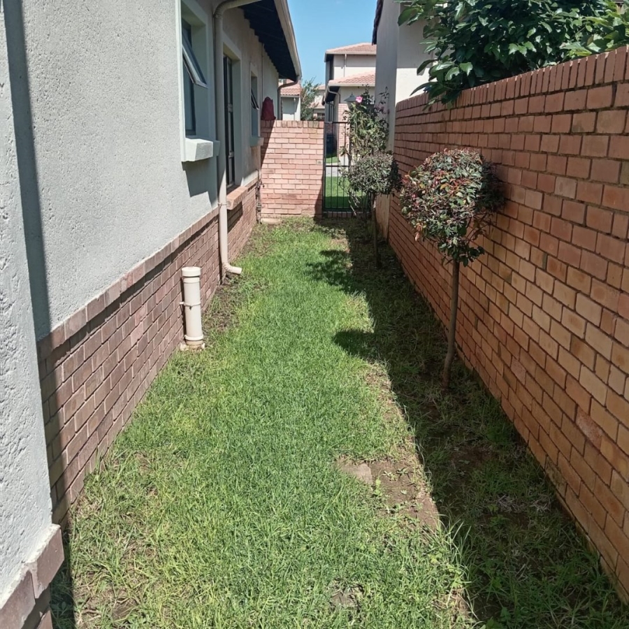 4 Bedroom Property for Sale in Noordwyk Gauteng