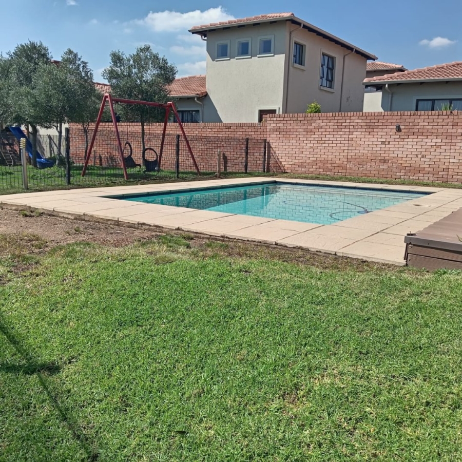 4 Bedroom Property for Sale in Noordwyk Gauteng