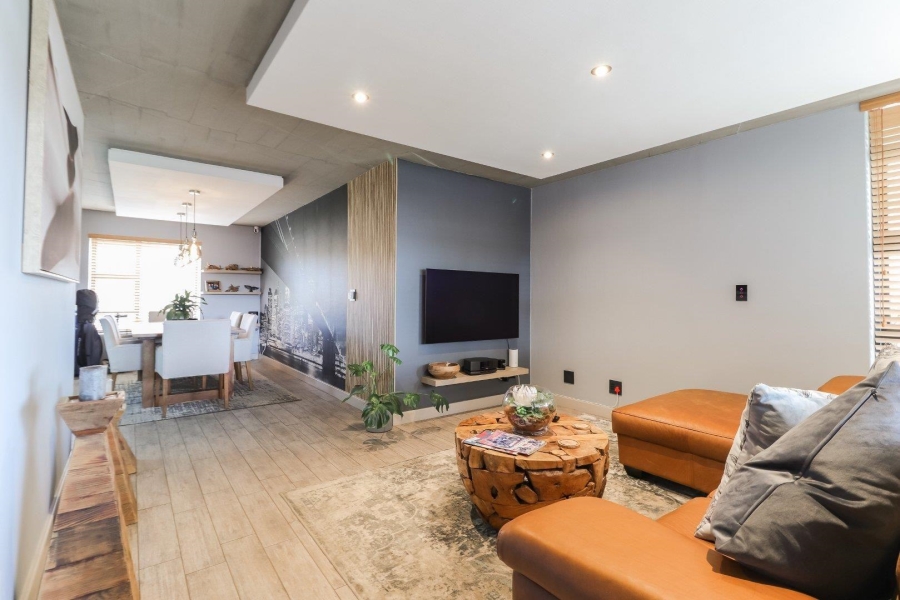 1 Bedroom Property for Sale in Bedfordview Gauteng
