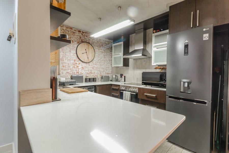 1 Bedroom Property for Sale in Bedfordview Gauteng