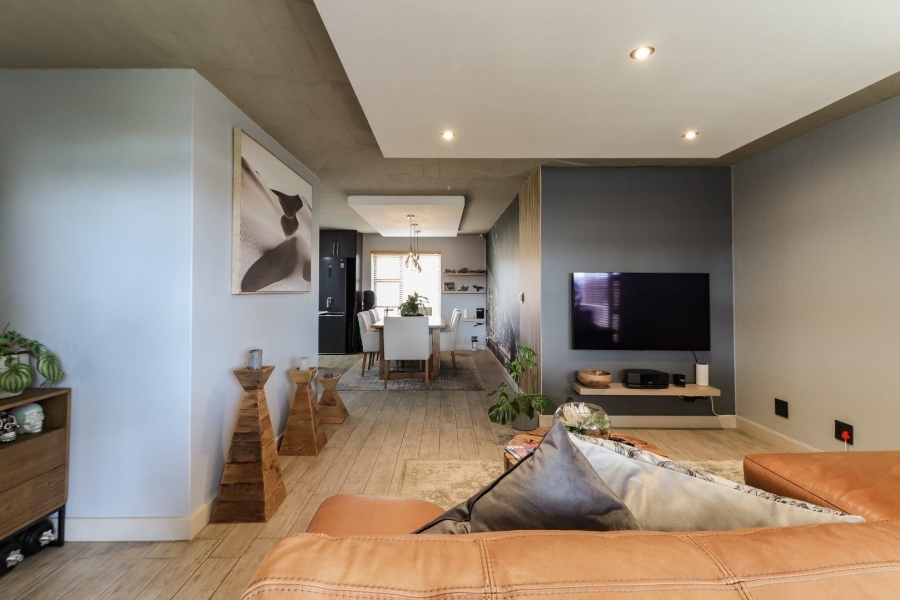 1 Bedroom Property for Sale in Bedfordview Gauteng