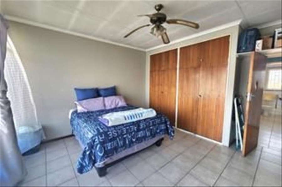 2 Bedroom Property for Sale in Cruywagenpark Gauteng