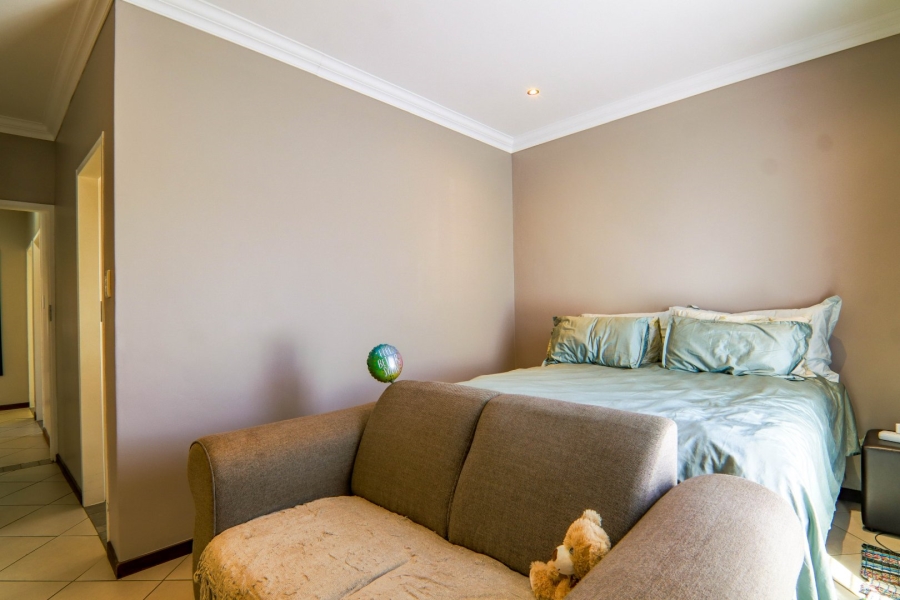 3 Bedroom Property for Sale in Sevilla Estate Gauteng