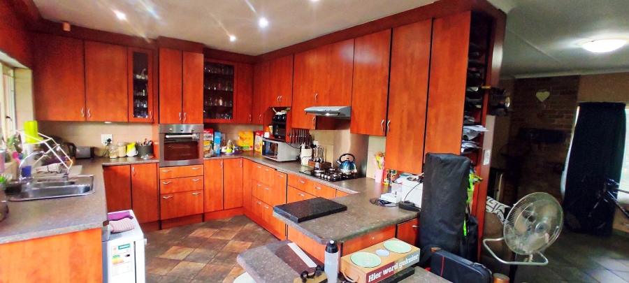 3 Bedroom Property for Sale in Vanderbijlpark SE 6 Gauteng