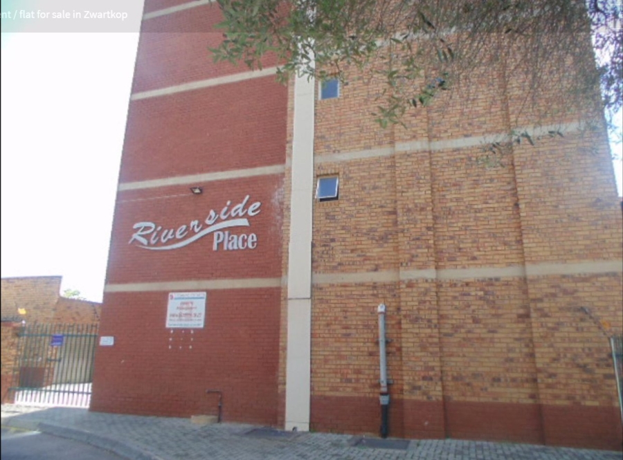  Bedroom Property for Sale in Zwartkop Gauteng