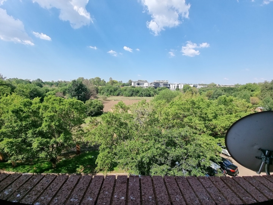  Bedroom Property for Sale in Zwartkop Gauteng