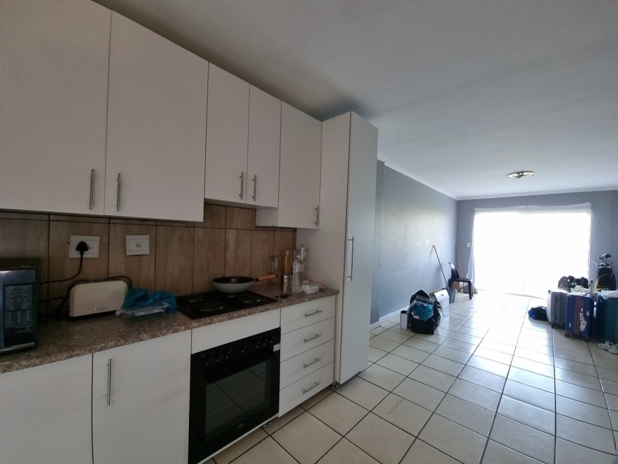  Bedroom Property for Sale in Zwartkop Gauteng