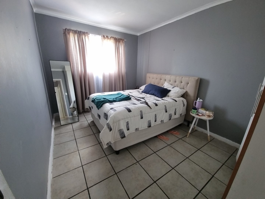  Bedroom Property for Sale in Zwartkop Gauteng