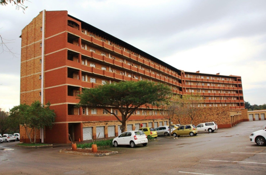  Bedroom Property for Sale in Zwartkop Gauteng