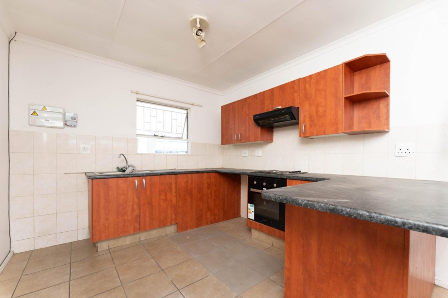 2 Bedroom Property for Sale in Vorna Valley Gauteng